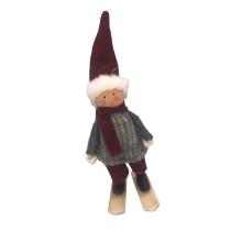 Nisse dreng, på ski rød nissehue, rød/grå (11cm) Filt