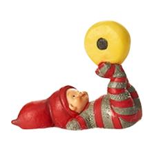 Babynisse ligger på ryggen med gul gotter - B (H: 9cm) Poly
