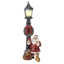 Julemand ved lygtepæl & hund, med led lys - B (H: 38cm) Poly, Batteri